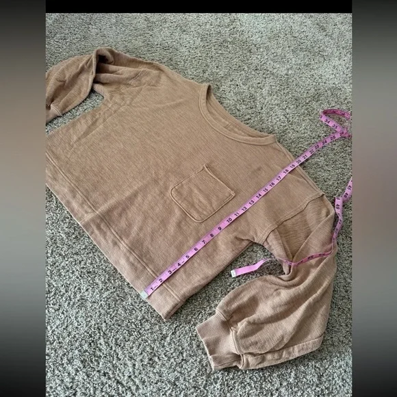 Aerie Endless Summer Crew Sweatshirt
In Toasty 
Size Small Oversized - Picture 11 of 12